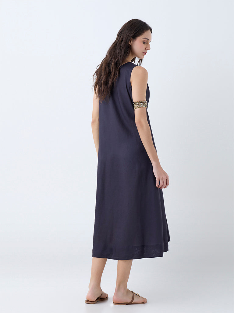 Utsa Black Leaf Pattern A-Line Dress