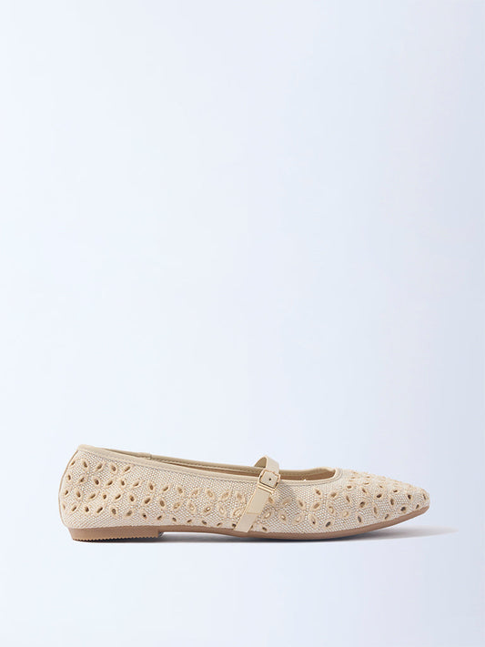 LUNA BLU Beige Schiffli Detailed Mary Jane Shoes