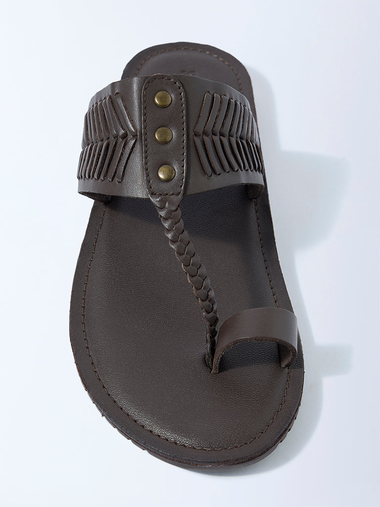 SOLEPLAY Brown Textured Toe-Ring Leather Kolhapuri Sandals