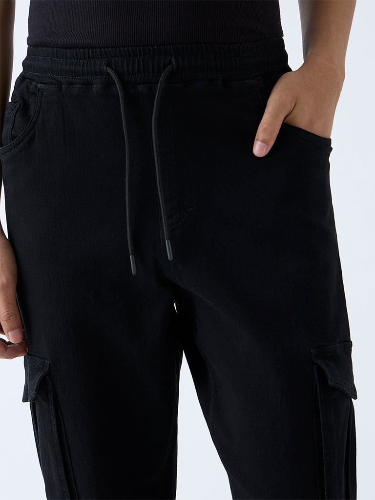 Nuon Black Relaxed-Fit Mid-Rise Cotton-Blend Cargo Pants