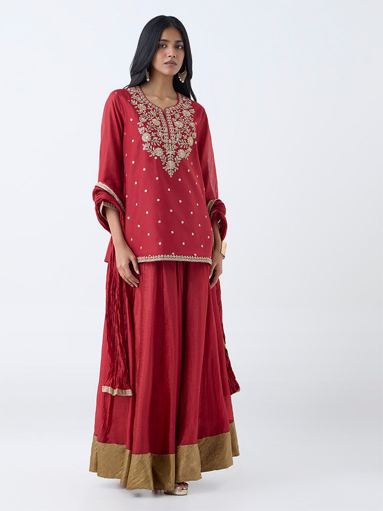 Vark Maroon Floral Embroidered Cotton-Blend Ethnic Set