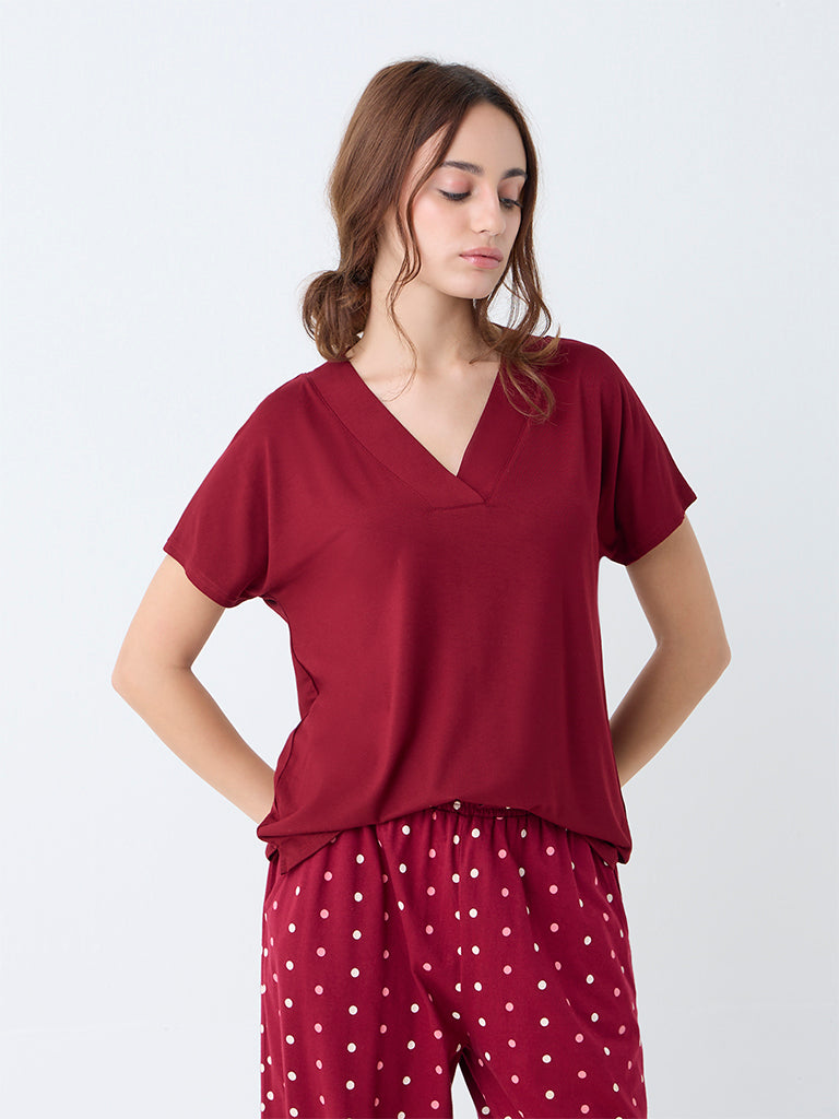 Wunderlove Maroon Solid V-Neck Top