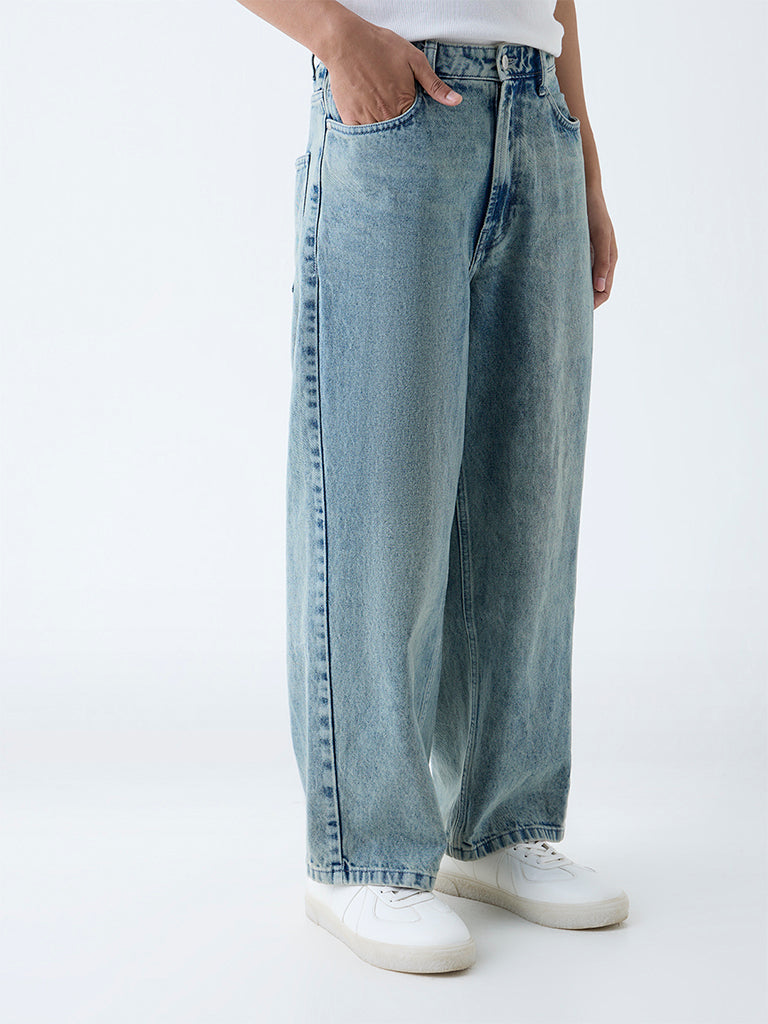 Nuon Blue Faded Barrel-Fit Mid-Rise Jeans