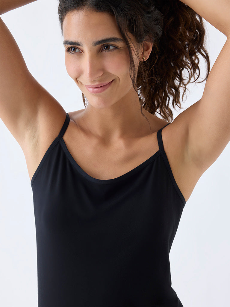 Wunderlove Black Square Neck Seam-Free Camisole