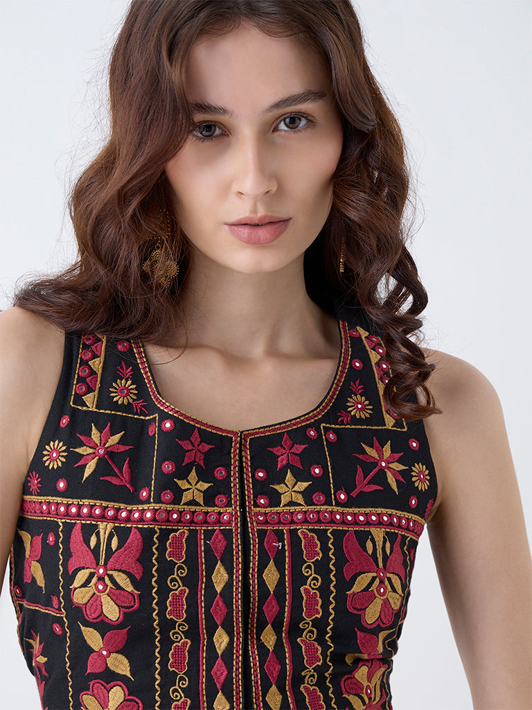 Utsa Black Embroidered Cotton-Blend Top