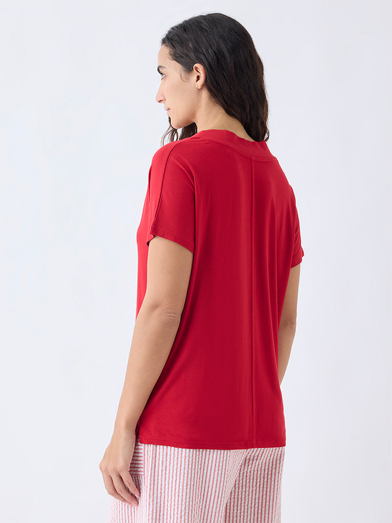 Wunderlove Red Solid V-Neck Top