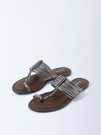 LUNA BLU Silver Toe-Ring Kolhapuri Sandals