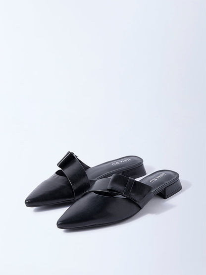 LUNA BLU Black Pointed-Toe Mules