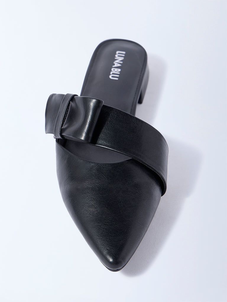 LUNA BLU Black Pointed-Toe Mules