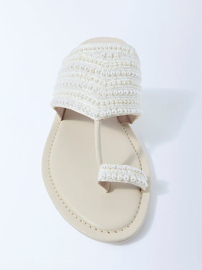 LUNA BLU Ivory Pearlescent Kolhapuri Sandals