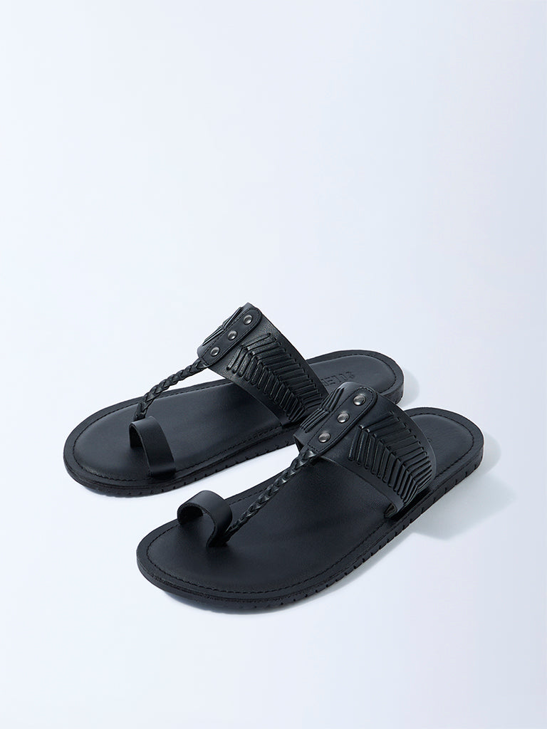 SOLEPLAY Black Textured Toe-Ring Leather Kolhapuri Sandals