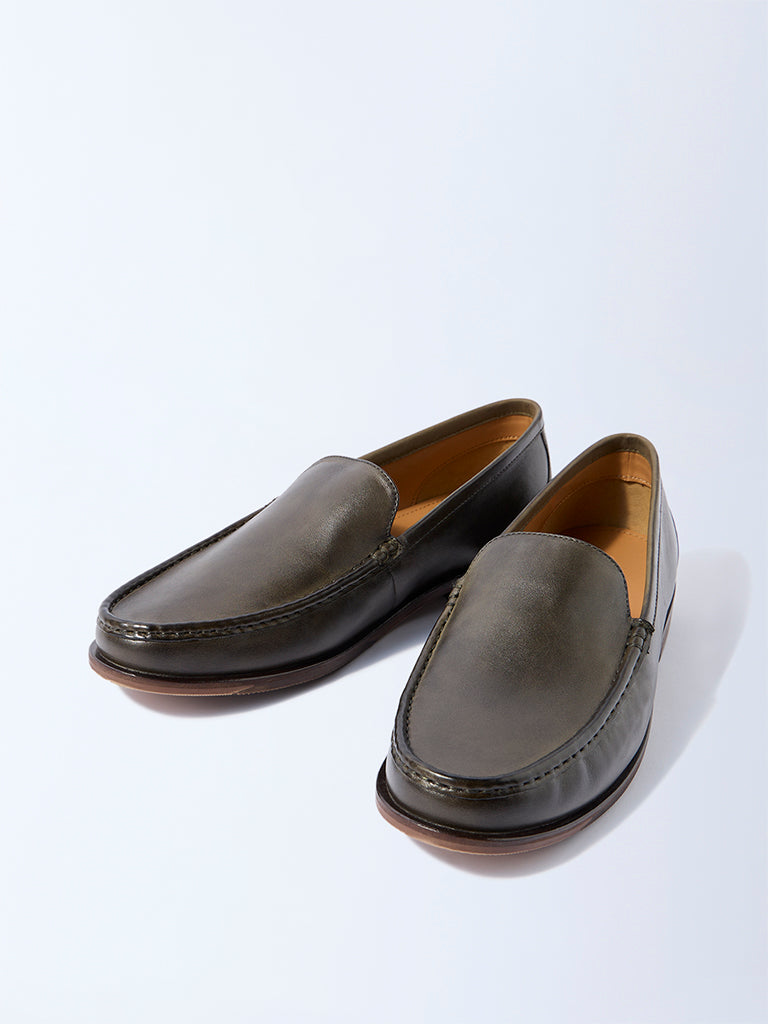 SOLEPLAY Olive Solid Leather Loafers