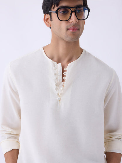 Mens Ethnicwear Off-White Cotton-Blend Short Kurta