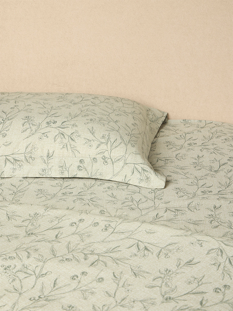 Westside Home Light Sage Berry Design Queen Bed Sheet Set