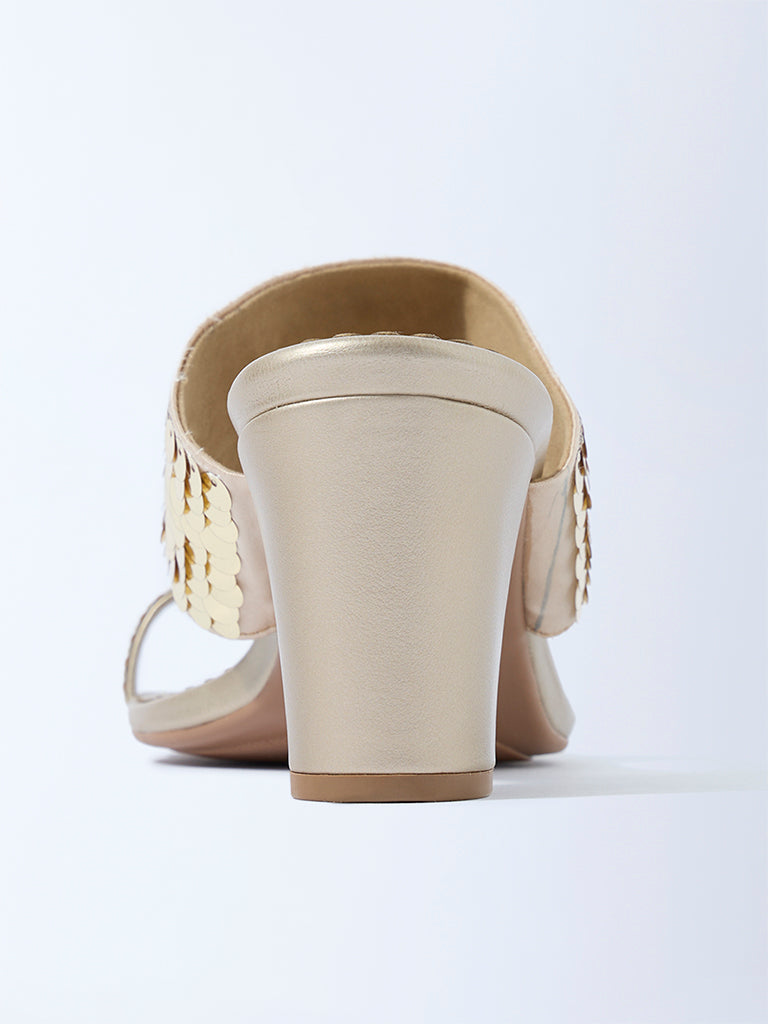 LUNA BLU Light Gold Sequin Embellished Kolhapuri Sandals