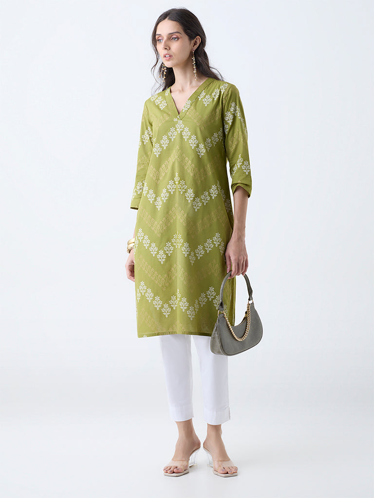 Utsa Green Floral Printed Cotton Straight Kurta