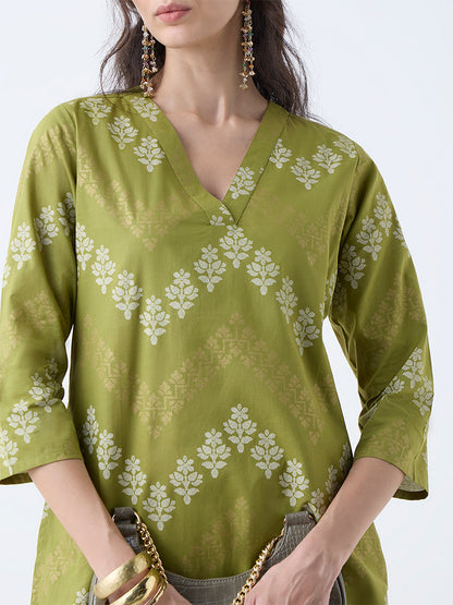 Utsa Green Floral Printed Cotton Straight Kurta