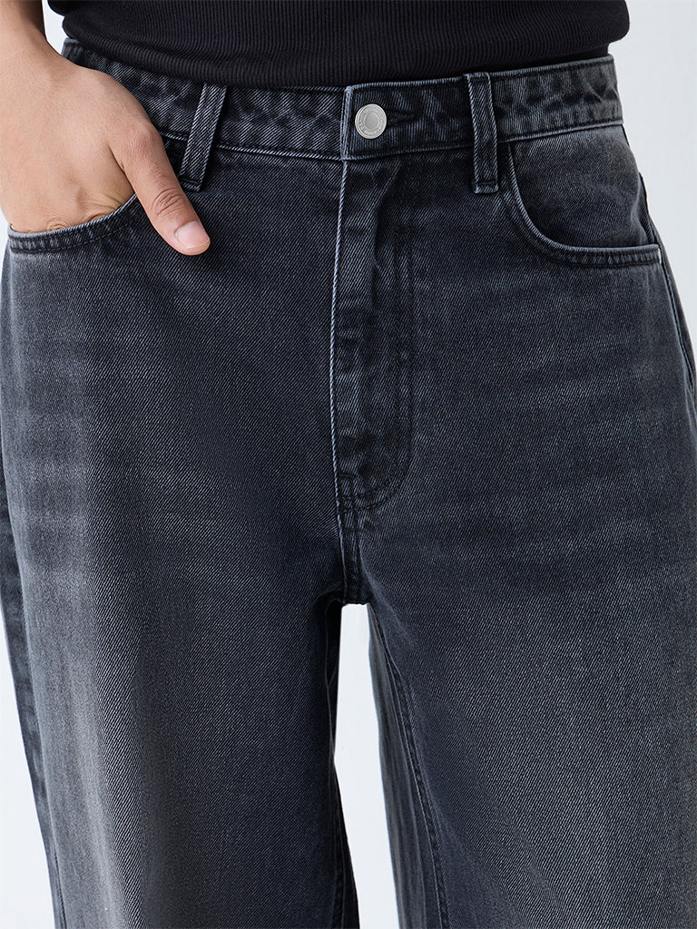 Nuon Charcoal Faded Relaxed-Fit Mid-Rise Jeans