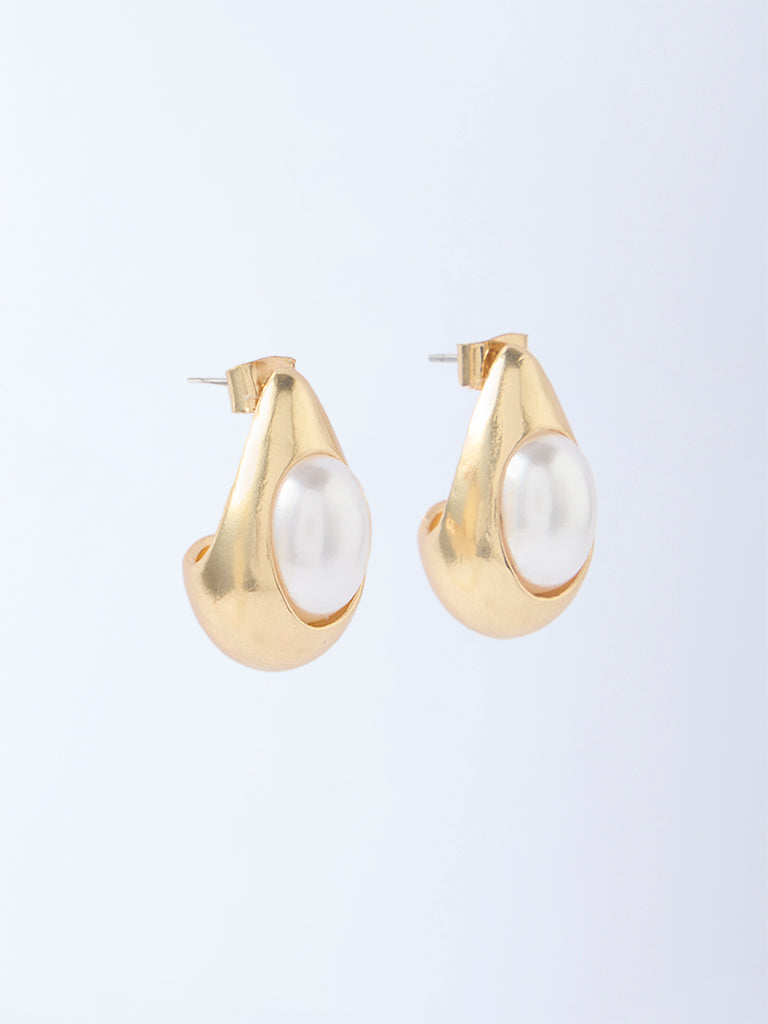 Westside Accessories Gold Pearlescent Stud Earrings