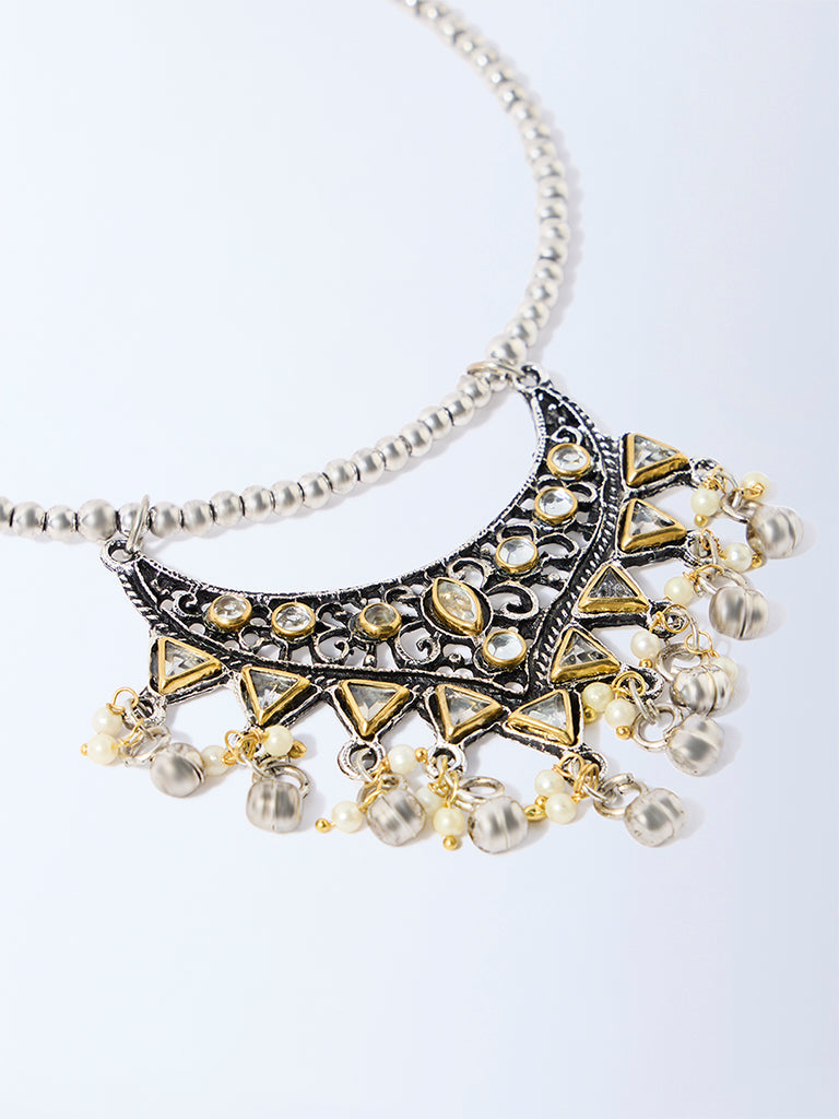 Westside Accessories Silver Glass-Detailed Heavy Pendant Choker Necklace