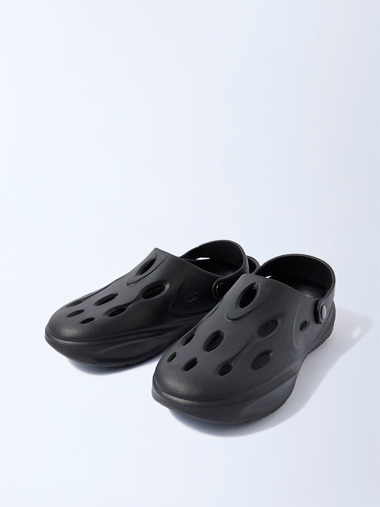 SOLEPLAY Black Perforated Clogs