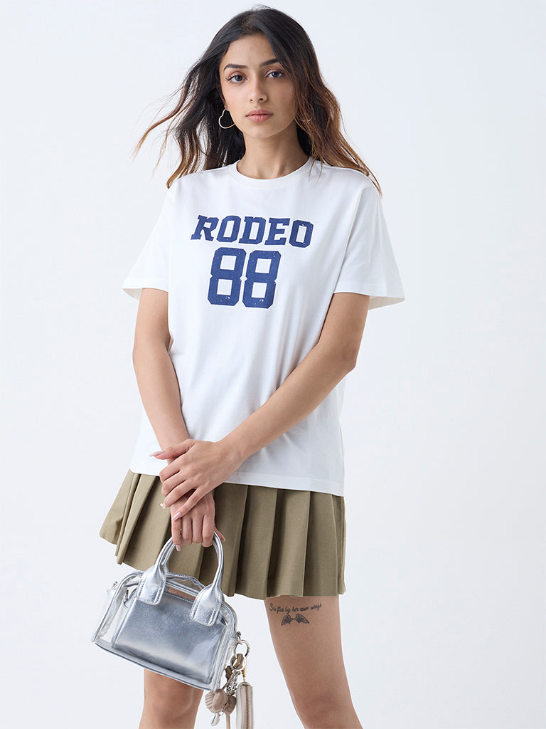 Nuon White Numerical Printed Cotton T-Shirt