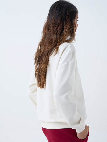 Studiofit Off-White Solid Sweatshirt